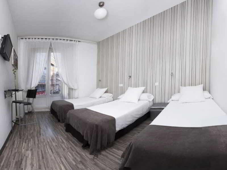 Hostal Gala Madrid Ngoại thất bức ảnh